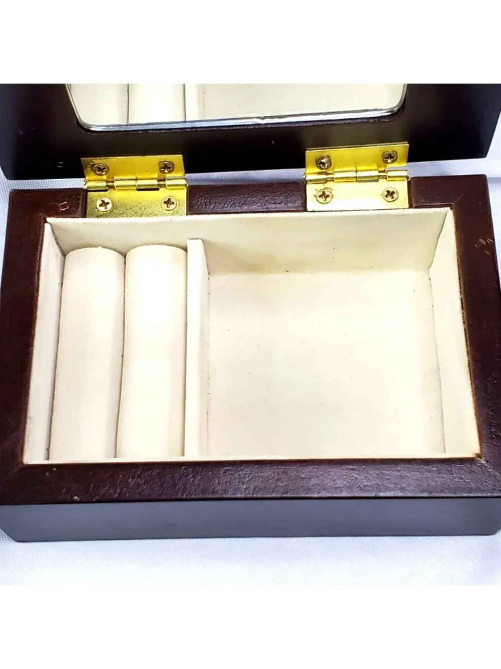 N/A mahogany wooden